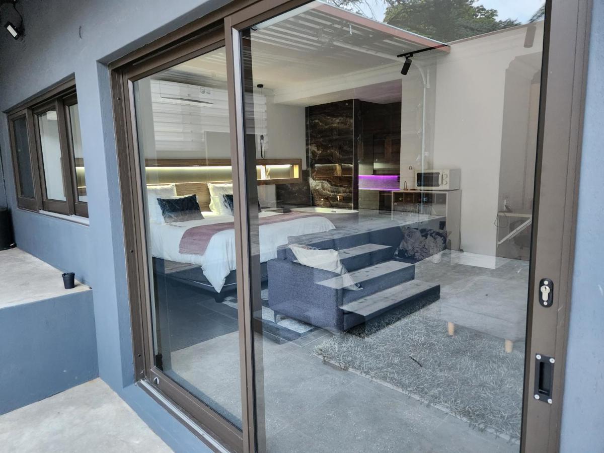 17 On Buffalo Johannesburg Exterior foto